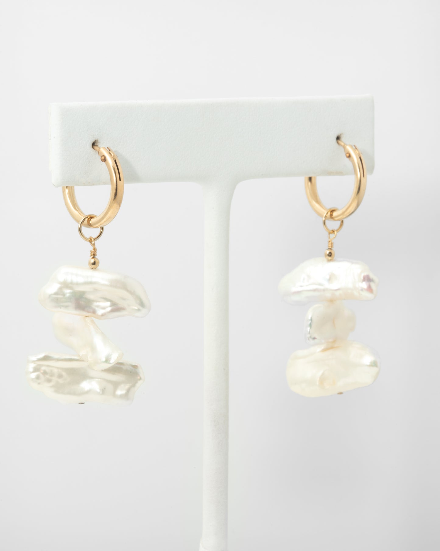 Sideways Biwa Hoop Earrings in 14K Gold Filled