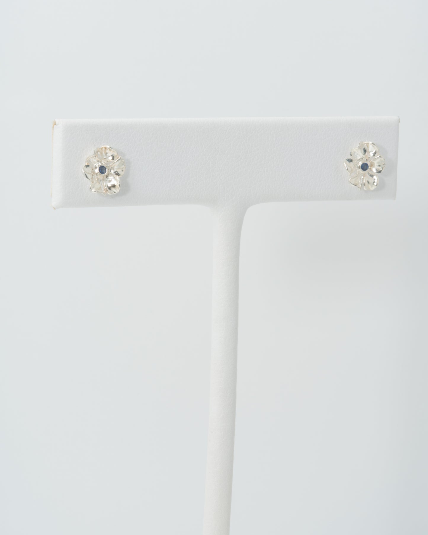 Blue Sapphire Sparkling Geranium Stud Earrings in Sterling Silver