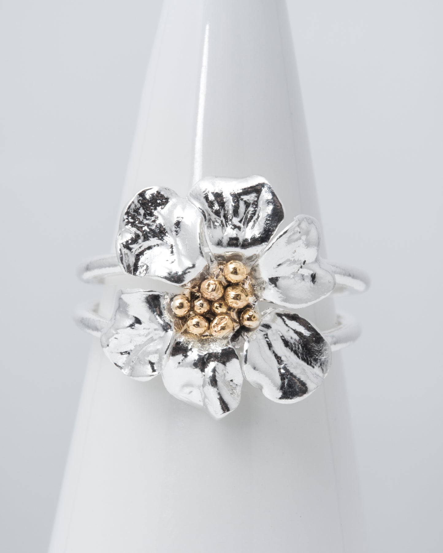 Bimetal Geranium Ring in 18K Yellow Gold & Sterling Silver