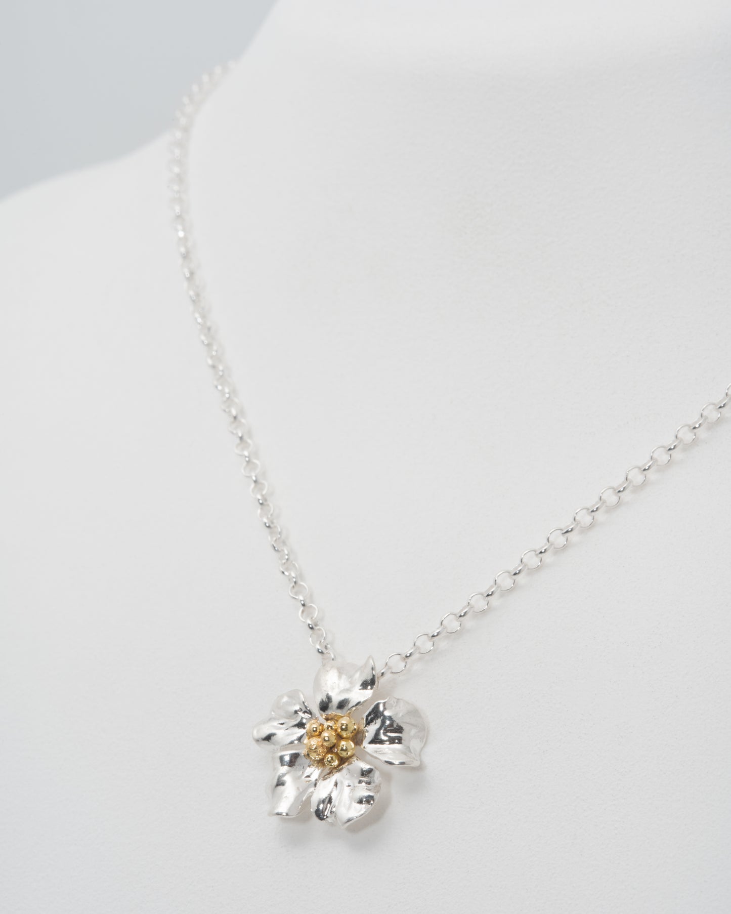 Bimetal Geranium Necklace at 20" in 18K Yellow Gold & Sterling Silver