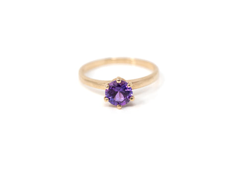 SJG Round Lab-Grown Alexandrite Solitaire Ring in 10K Yellow Gold at a Size 6 1/4